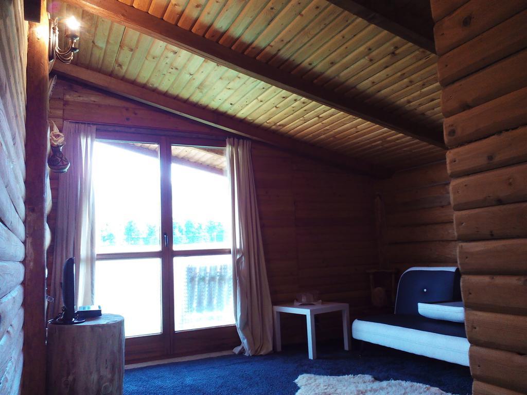 Casa Muntelui - Sambata Pensionat Sîmbăta de Sus Rum bild
