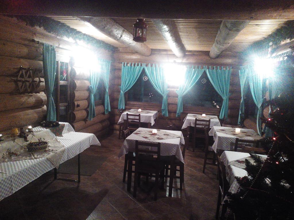 Casa Muntelui - Sambata Pensionat Sîmbăta de Sus Exteriör bild