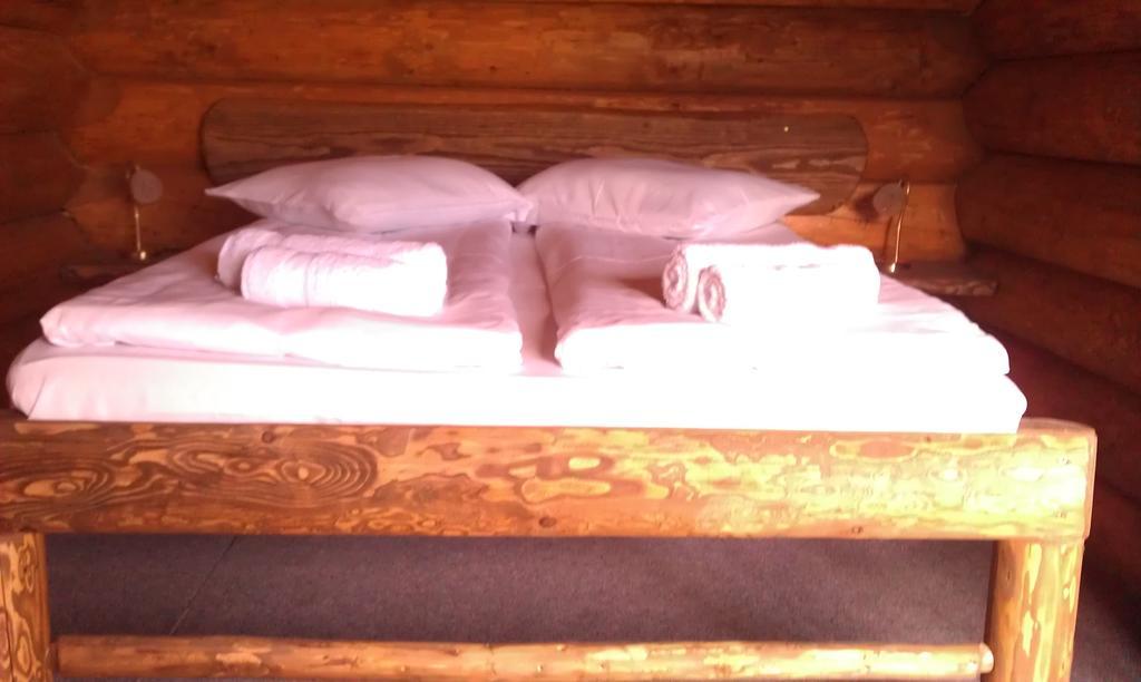 Casa Muntelui - Sambata Pensionat Sîmbăta de Sus Rum bild