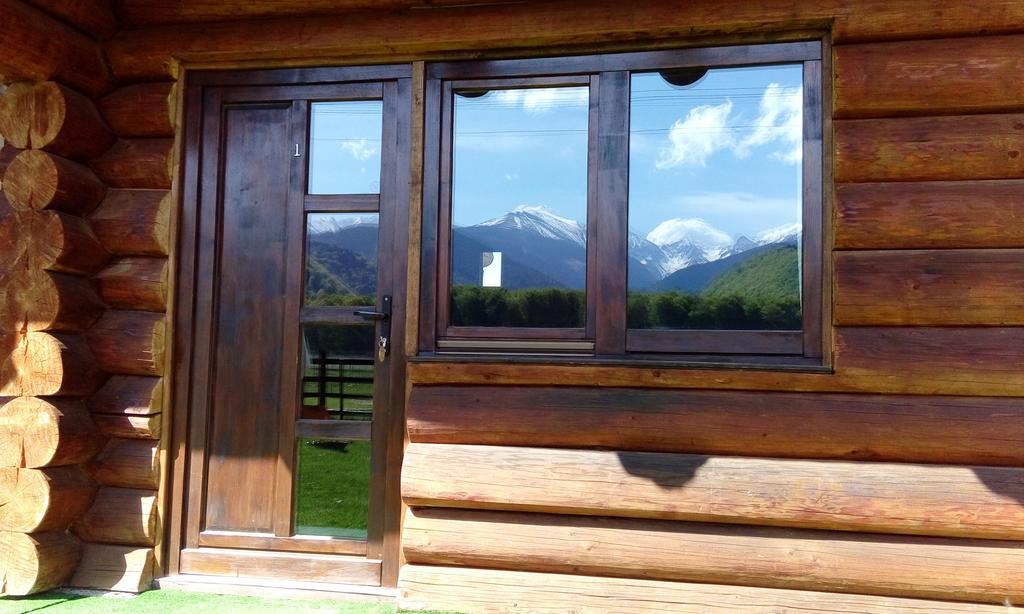 Casa Muntelui - Sambata Pensionat Sîmbăta de Sus Exteriör bild