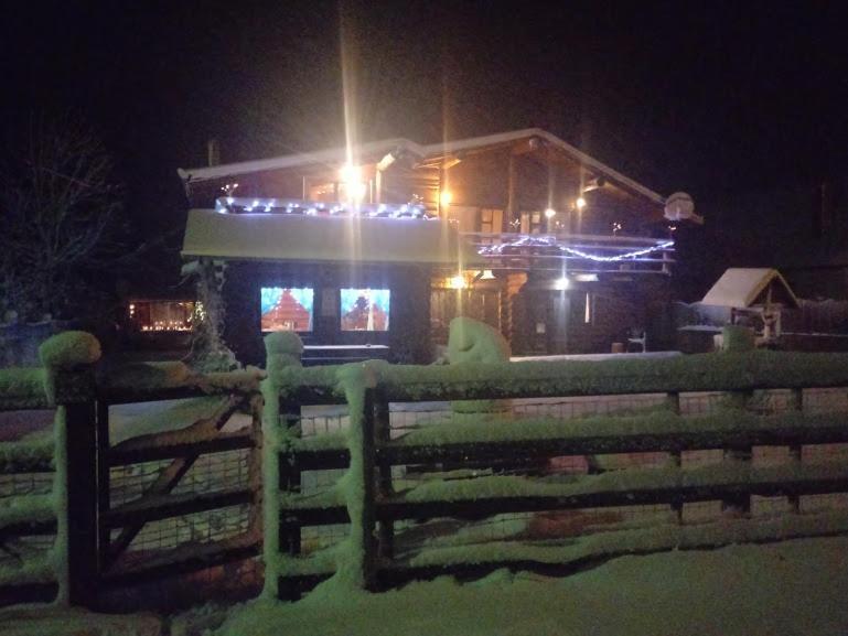 Casa Muntelui - Sambata Pensionat Sîmbăta de Sus Exteriör bild